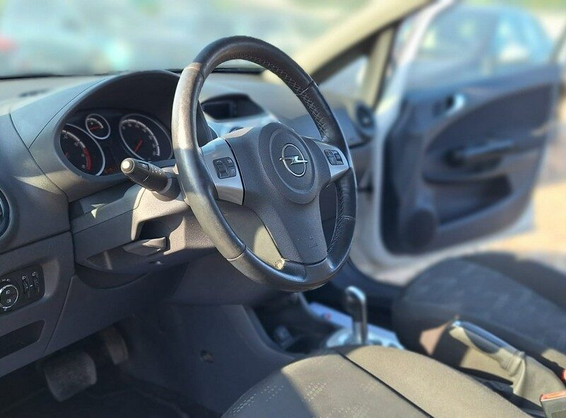 Opel Corsa navi klima automat D (2006-2014)