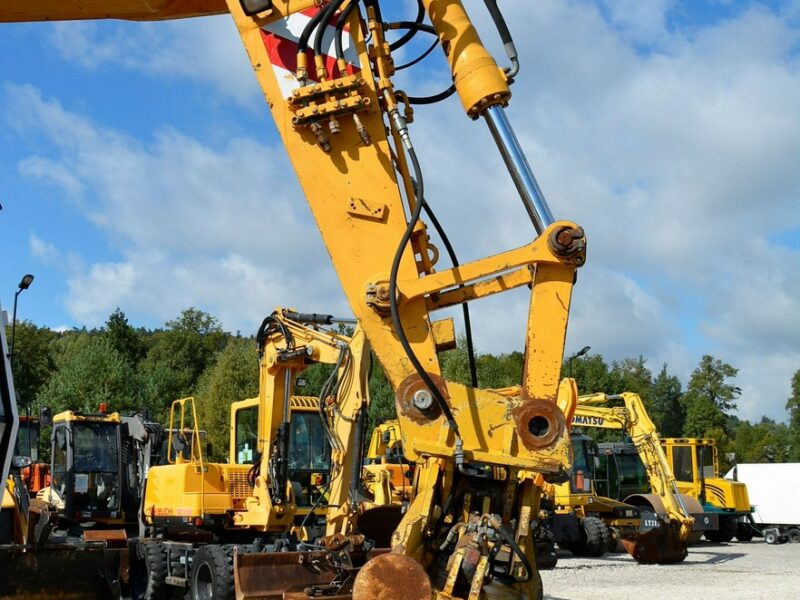 kołowa Liebherr A 900 ZW Litronic Koparka + Kolej Przystosowana Do Pracy Na Torach Sprawna Bez Luzów I Wycieków Kolejowa