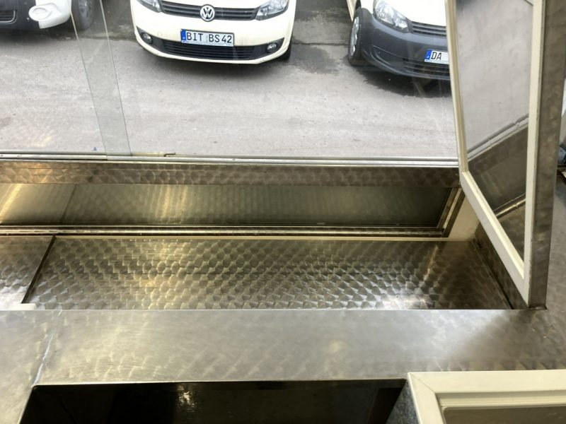 Mercedes Sprinter Sprinter Autosklep Gastronomiczny wędli Ryb Food Truck Foodtruck sklep