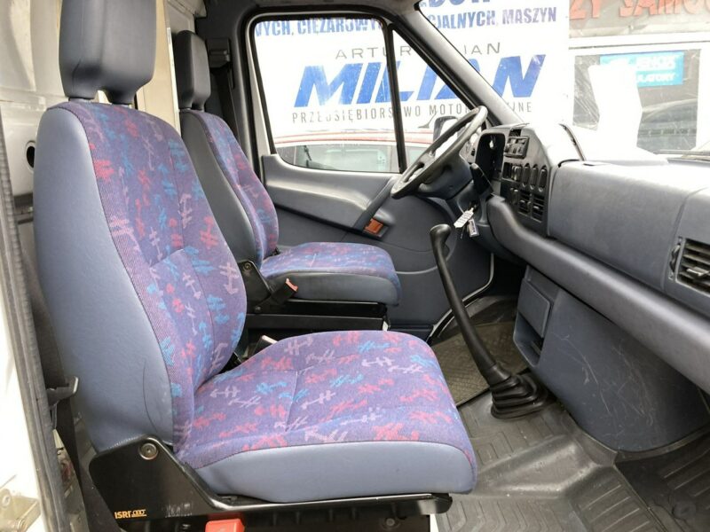 Mercedes Sprinter Sprinter Autosklep Gastronomiczny wędli Ryb Food Truck Foodtruck sklep