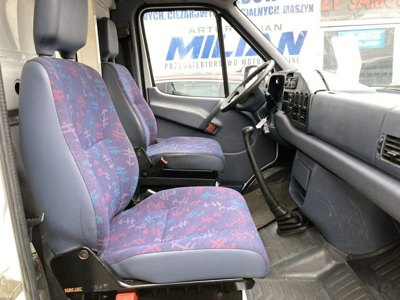 Mercedes Sprinter Sprinter Autosklep Gastronomiczny wędli Ryb Food Truck Foodtruck sklep
