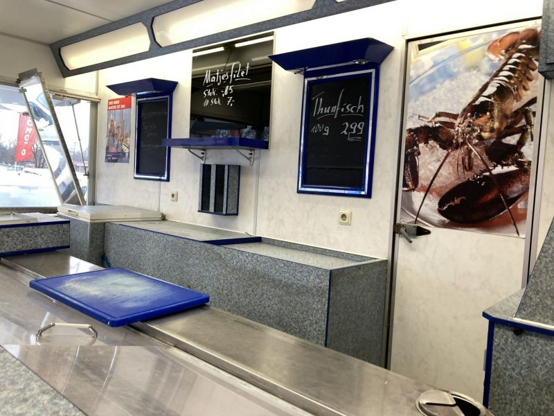 Mercedes Sprinter Sprinter Autosklep Gastronomiczny wędli Ryb Food Truck Foodtruck sklep
