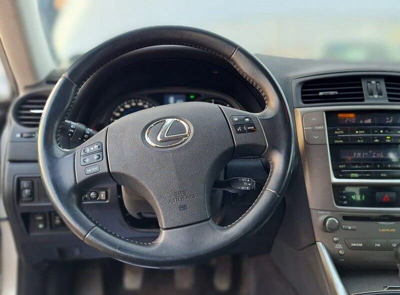 Lexus IS salon polska super stan climartonic 1 rej 2011 II (2005-2012)