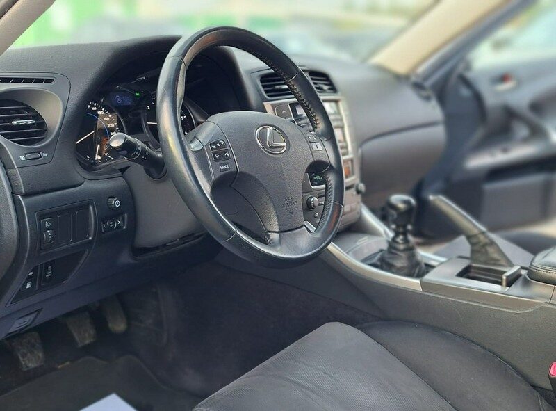 Lexus IS salon polska super stan climartonic 1 rej 2011 II (2005-2012)