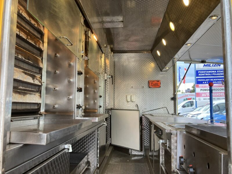 Mercedes Sprinter Autosklep Grill kurczak Gastronomiczny Food Truck Foodtruck sklep 2014