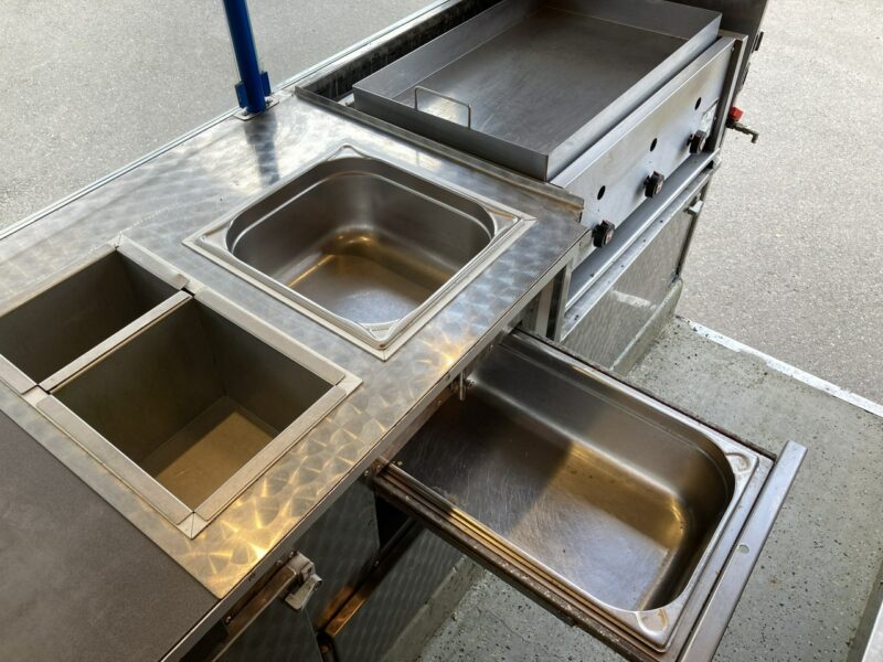 Mercedes Sprinter Autosklep Grill kurczak Gastronomiczny Food Truck Foodtruck sklep 2014