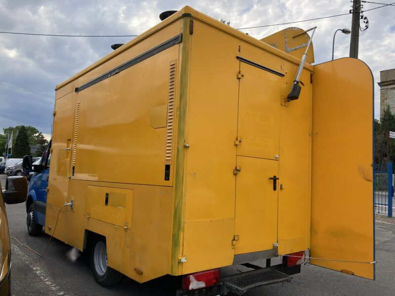 Mercedes Sprinter Autosklep Grill kurczak Gastronomiczny Food Truck Foodtruck sklep 2014