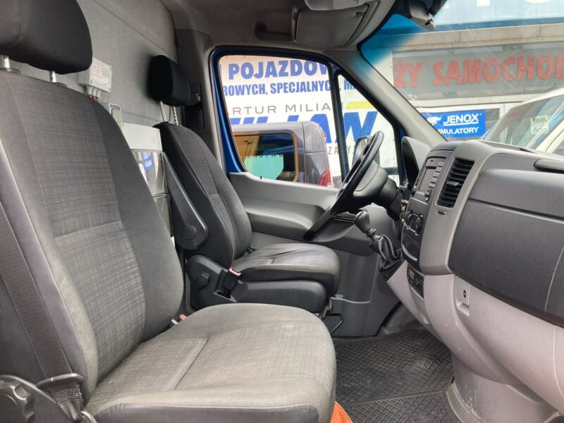 Mercedes Sprinter Autosklep Grill kurczak Gastronomiczny Food Truck Foodtruck sklep 2014