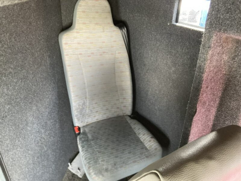 Volkswagen Transporter Trasporter T5 Bankowóz kuloodporny opanceżony Model 2015