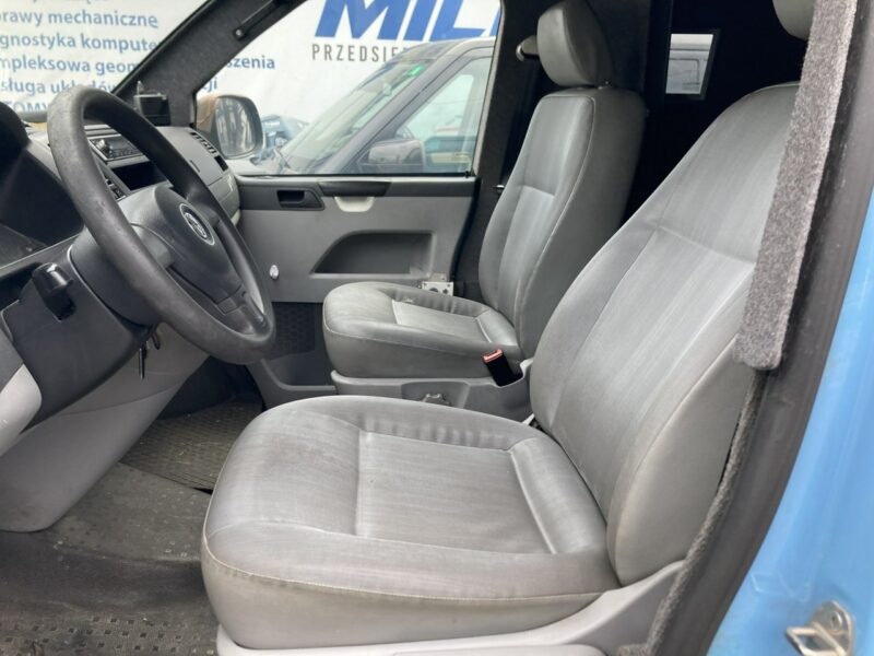 Volkswagen Transporter Trasporter T5 Bankowóz kuloodporny opanceżony Model 2015