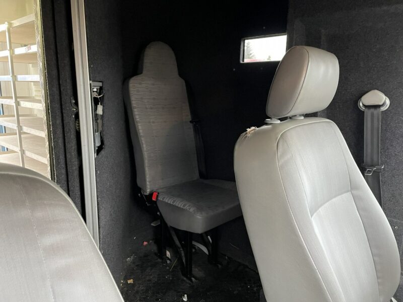 Volkswagen Transporter Trasporter T5 Bankowóz kuloodporny opanceżony Model 2015