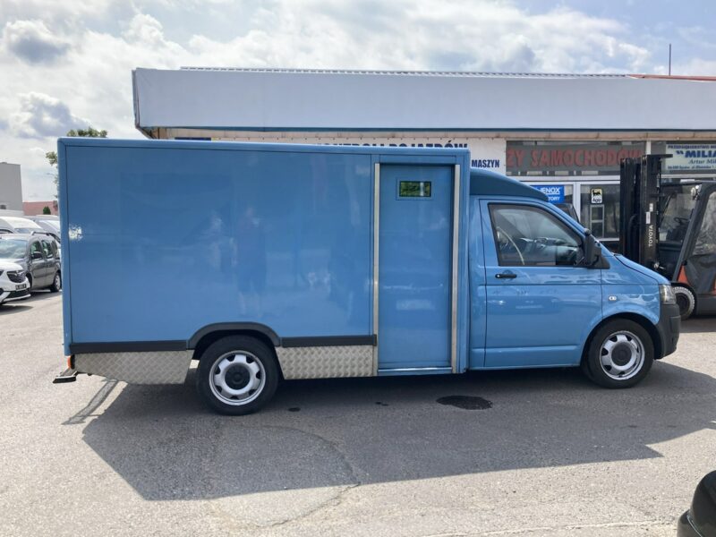 Volkswagen Transporter Trasporter T5 Bankowóz kuloodporny opanceżony Model 2015