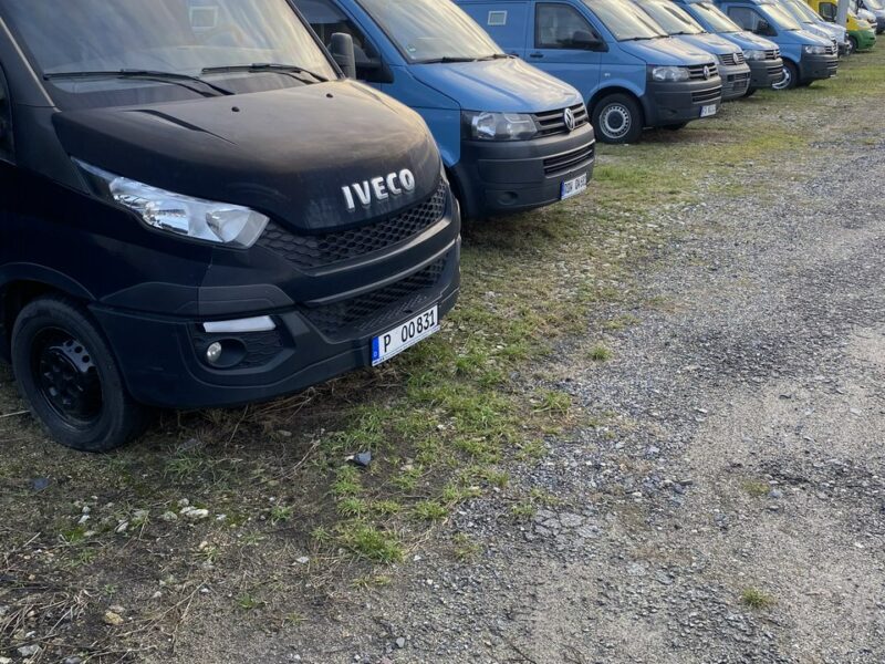 Volkswagen Transporter Trasporter T5 Bankowóz kuloodporny opanceżony Model 2015