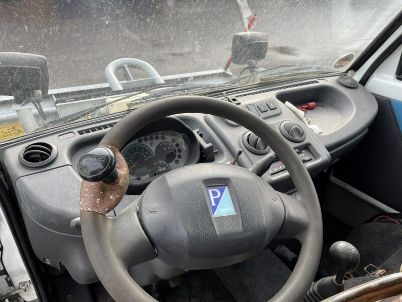 Piaggio inny Piaggio PFAU Wywrotka 4X4 posypywarka odśnieżarka pług 2009