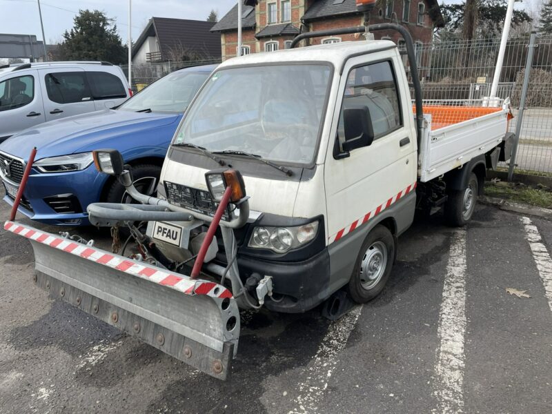 Piaggio inny Piaggio PFAU Wywrotka 4X4 posypywarka odśnieżarka pług 2009