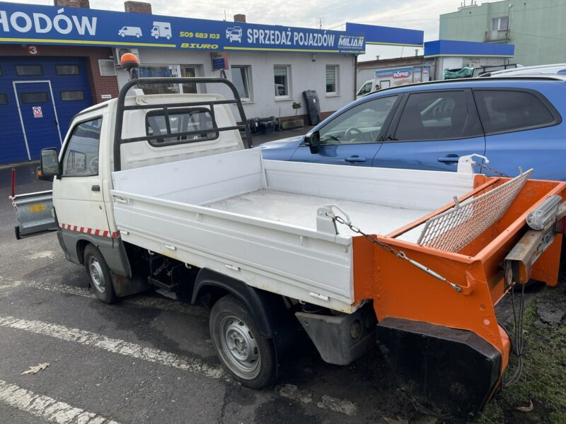 Piaggio inny Piaggio PFAU Wywrotka 4X4 posypywarka odśnieżarka pług 2009