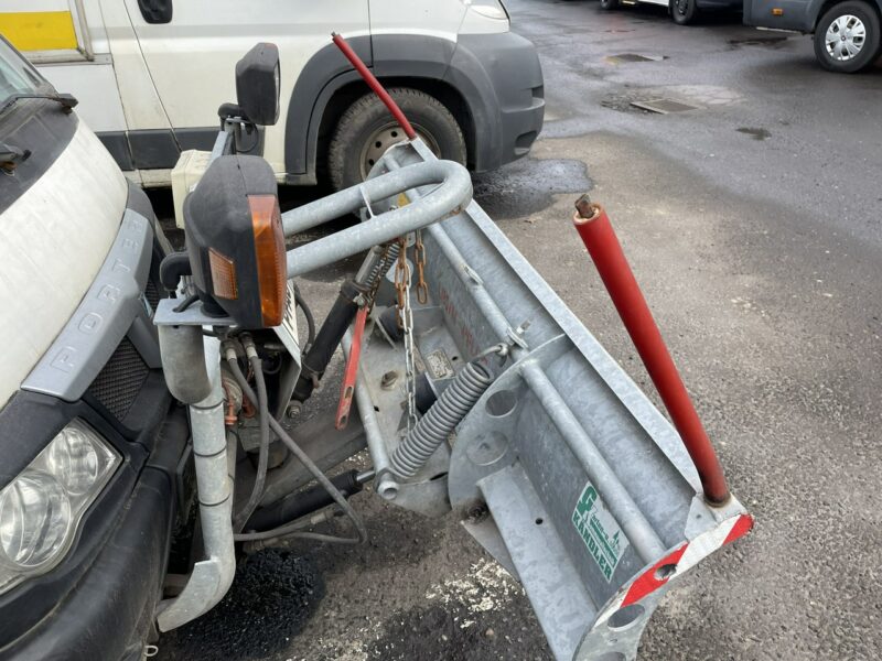 Piaggio inny Piaggio PFAU Wywrotka 4X4 posypywarka odśnieżarka pług 2009