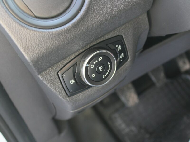 Ford Transit Courier VAT-1 F-vat Gwarancja Salon Polska F-vat