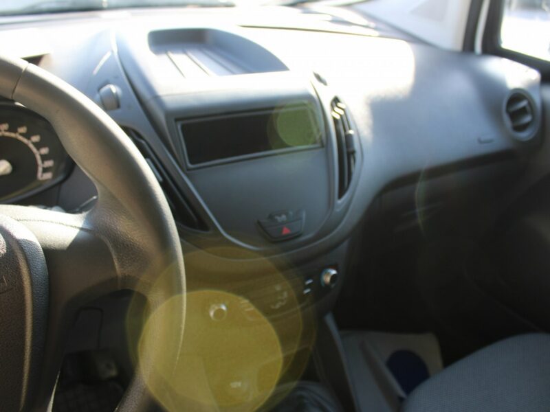 Ford Transit Courier VAT-1 F-vat Gwarancja Salon Polska F-vat