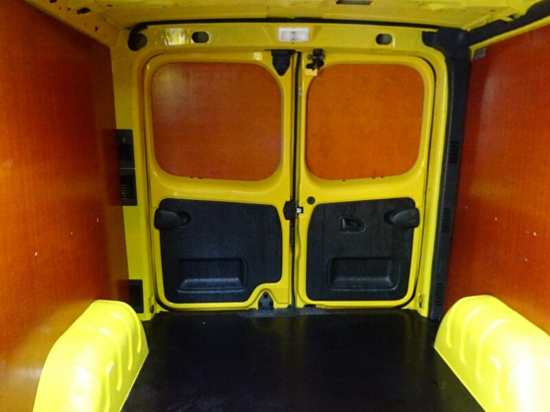 Opel Vivaro Opel VIVARO 1.6 cdti L2h1euro 6 furgon Tylko 105000km!, Sprowadzony
