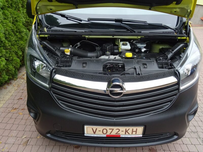 Opel Vivaro Opel VIVARO 1.6 cdti L2h1euro 6 furgon Tylko 105000km!, Sprowadzony