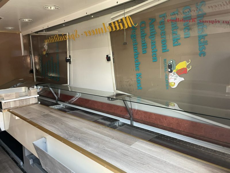 Renault Master Autosklep Wędlin RybGastronomiczny Food Truck Foodtruck Sklep bar 2006