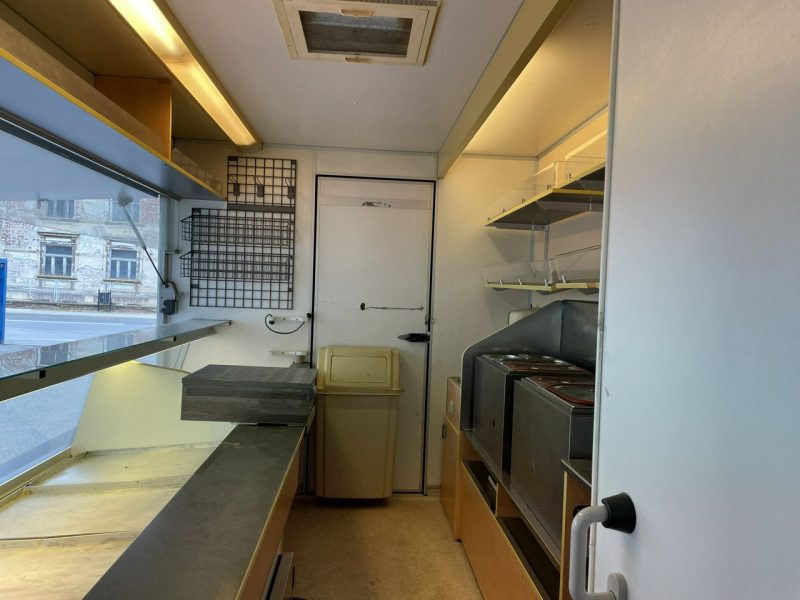 Renault Master Autosklep Wędlin RybGastronomiczny Food Truck Foodtruck Sklep bar 2006