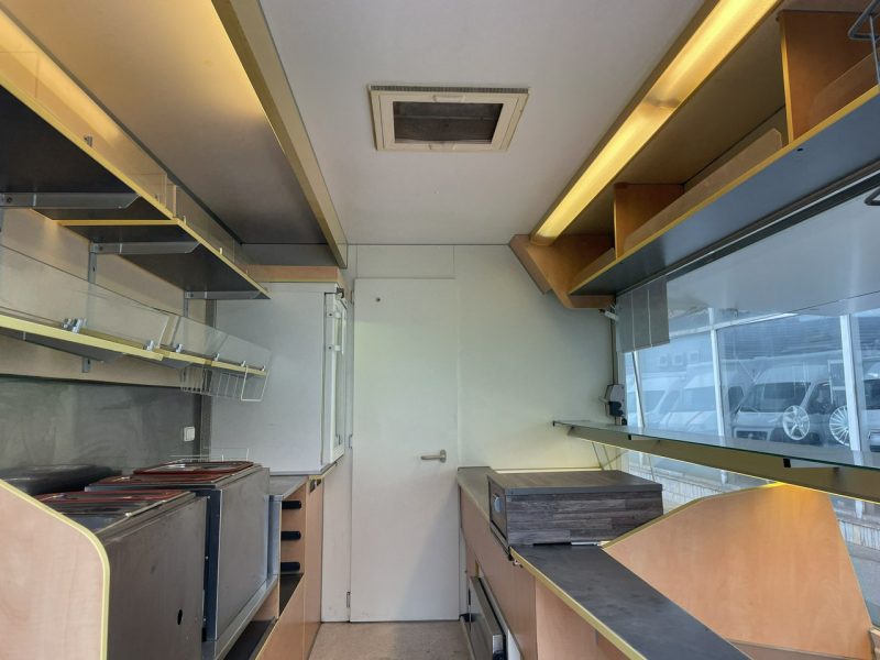 Renault Master Autosklep Wędlin RybGastronomiczny Food Truck Foodtruck Sklep bar 2006