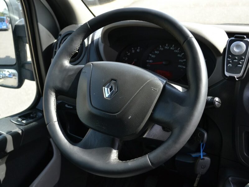 Renault Master 2.3 DCI * Klimatyzacja*Webasto*Obrotowy Fotel*Bagażnik*