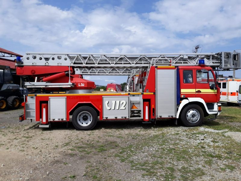Man inny Man 15,280 Straż pożarna drabina Strażacka zwyżka podnośnik 32m Metz