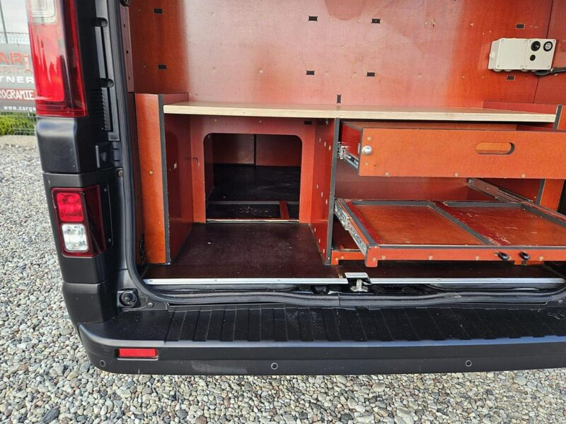Nissan NV300 Trafic Vivaro Pack klim + navi zabudowa