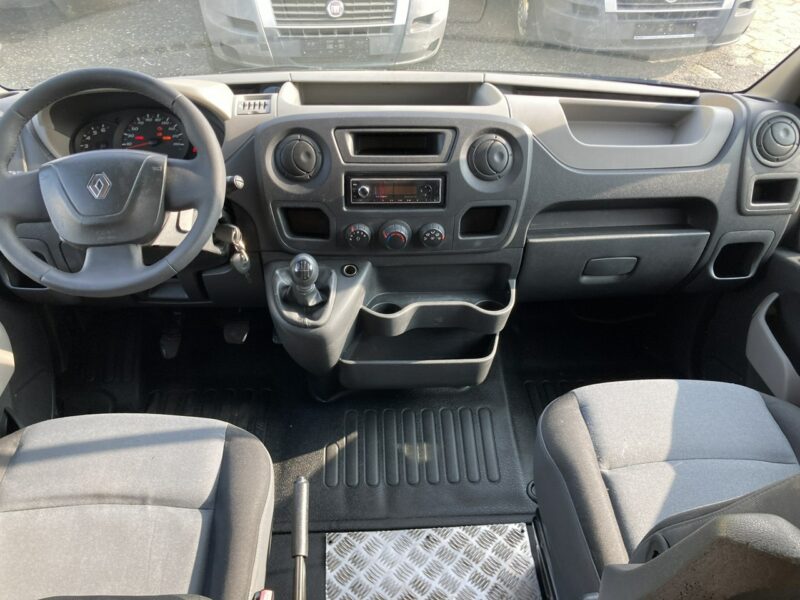 Renault Master Autosklep pieczywa Gastronomiczny Food Truck Foodtruck sklep BORCO2013