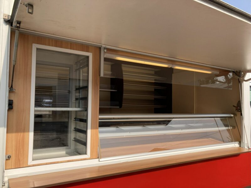 Renault Master Autosklep pieczywa Gastronomiczny Food Truck Foodtruck sklep BORCO2013