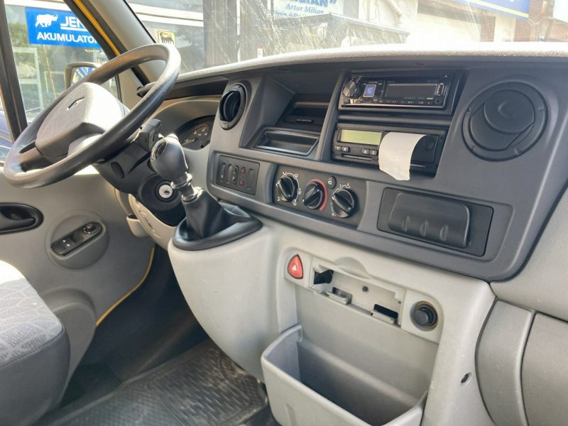 Renault Master Autosklep wędlin sklep bar Gastronomiczny Food Truck Foodtruck Borco09