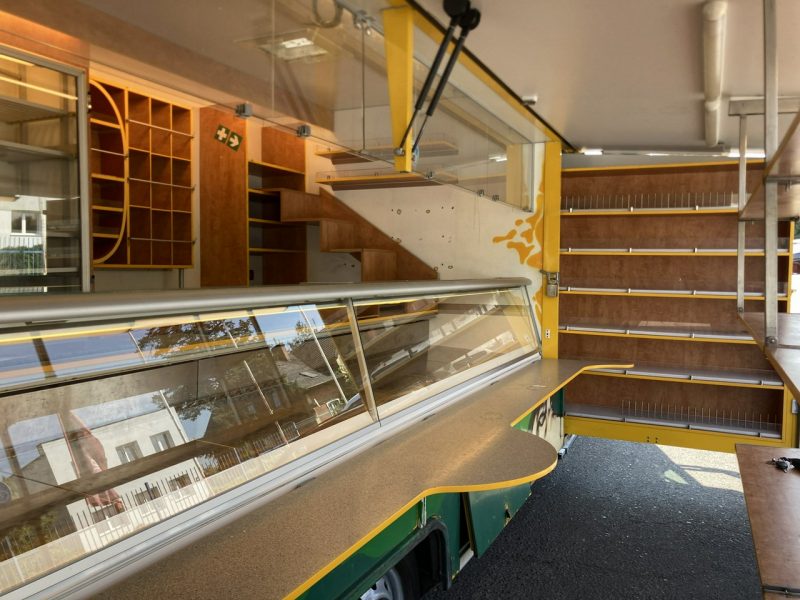 Renault Master Autosklep wędlin sklep bar Gastronomiczny Food Truck Foodtruck Borco09