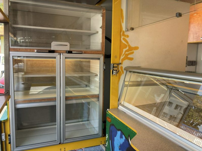 Renault Master Autosklep wędlin sklep bar Gastronomiczny Food Truck Foodtruck Borco09
