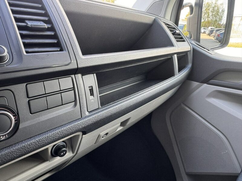 Volkswagen Transporter Doka T6 2.0Tdi 150Ps, VAT-1