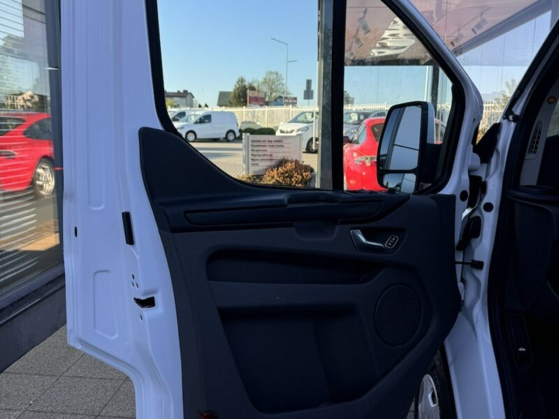 Ford Transit Custom 300 L2H1 TREND 2.0TDCI 130Ps Vat-1