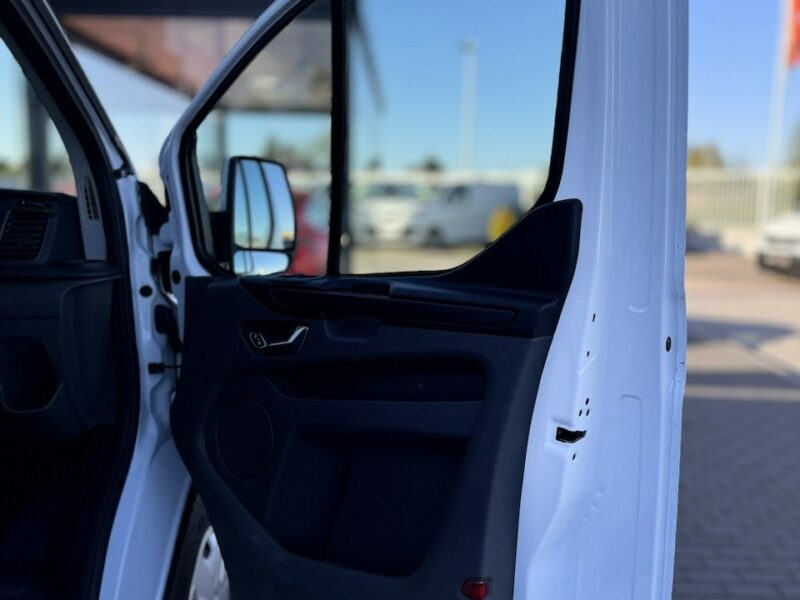 Ford Transit Custom 300 L2H1 TREND 2.0TDCI 130Ps Vat-1
