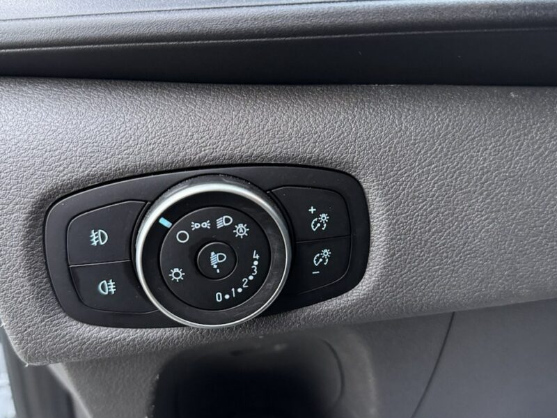 Ford Transit Custom 300 L2H1 TREND 2.0TDCI 130Ps Vat-1