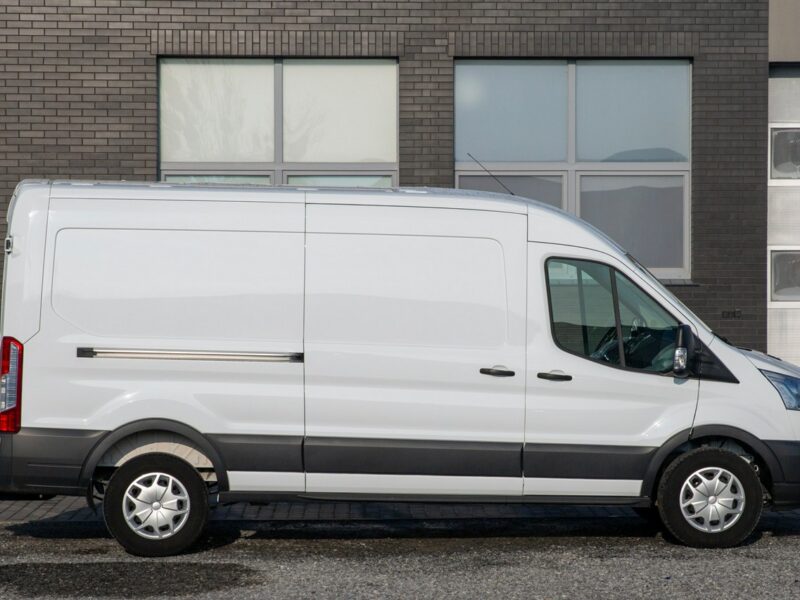 Ford Transit L3H2 170KM Blaszak *TREND* 3500kg Bogate Wyposażenie