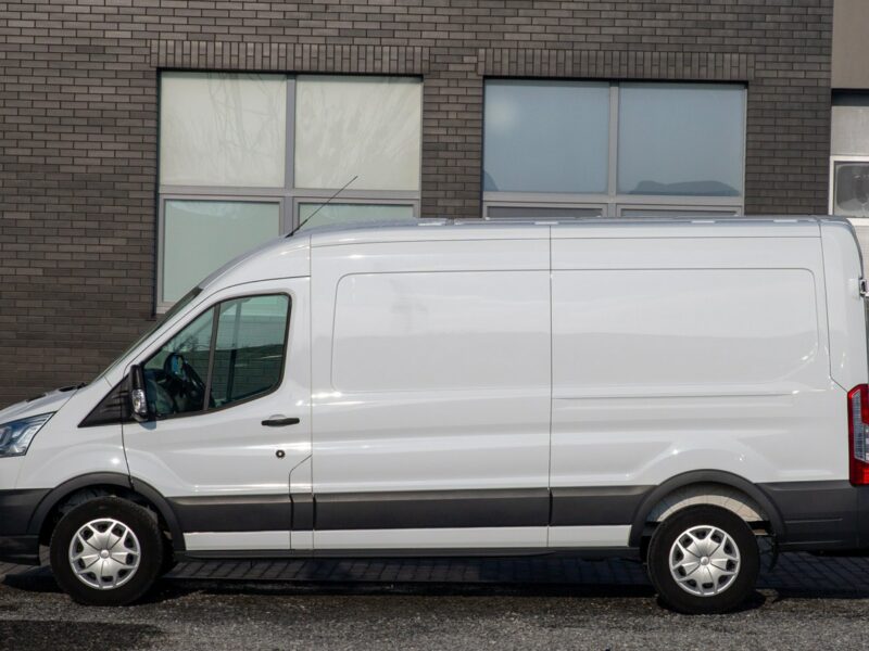 Ford Transit L3H2 170KM Blaszak *TREND* 3500kg Bogate Wyposażenie