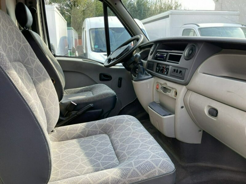 Renault Master Master Autosklep Gastronomiczny Food Truck Foodtruck Sklep bar 2009