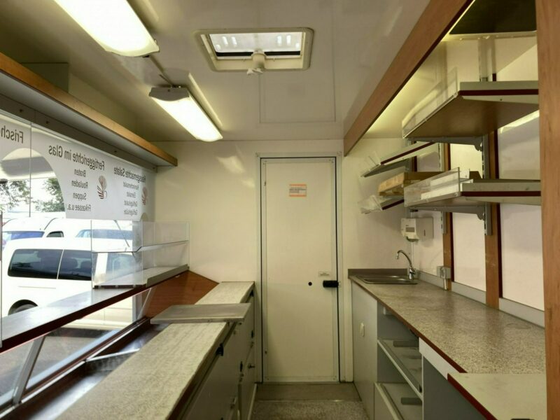 Renault Master Master Autosklep Gastronomiczny Food Truck Foodtruck Sklep bar 2009