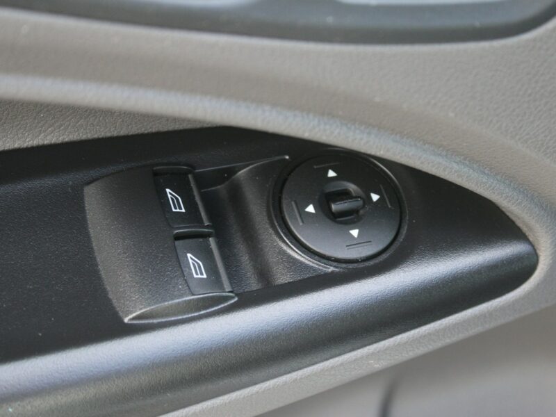 Ford Transit Connect salon PL gwarancja I-właściciel benzyna blaszak F-vat
