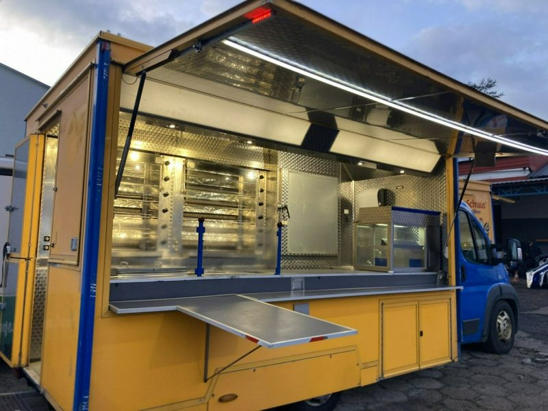 Fiat Ducato Autosklep Autogrill Gastronomiczny Food Truck Foodtruck sklep bar2011