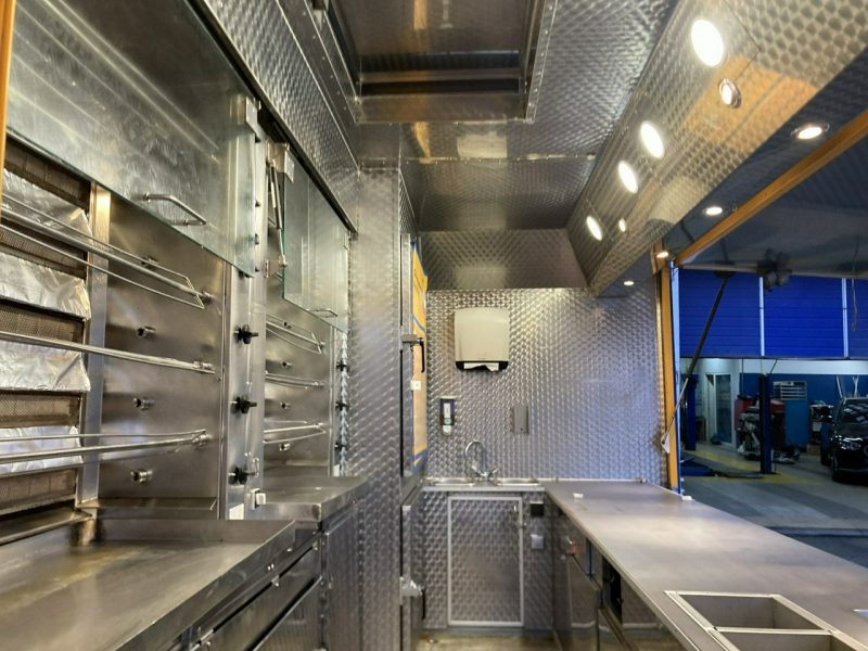 Fiat Ducato Autosklep Autogrill Gastronomiczny Food Truck Foodtruck sklep bar2011