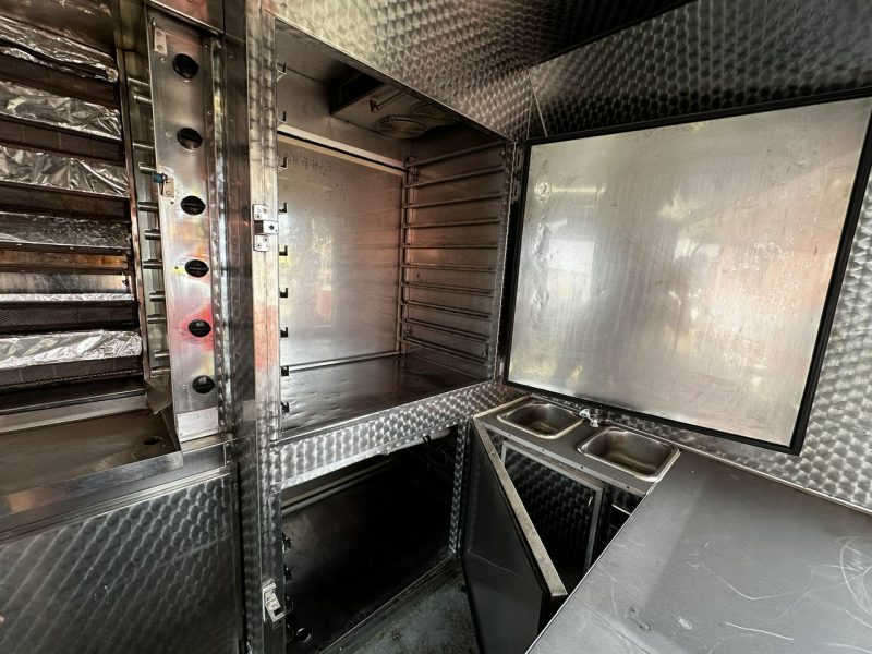 Fiat Ducato Autosklep Autogrill Gastronomiczny Food Truck Foodtruck sklep bar2011