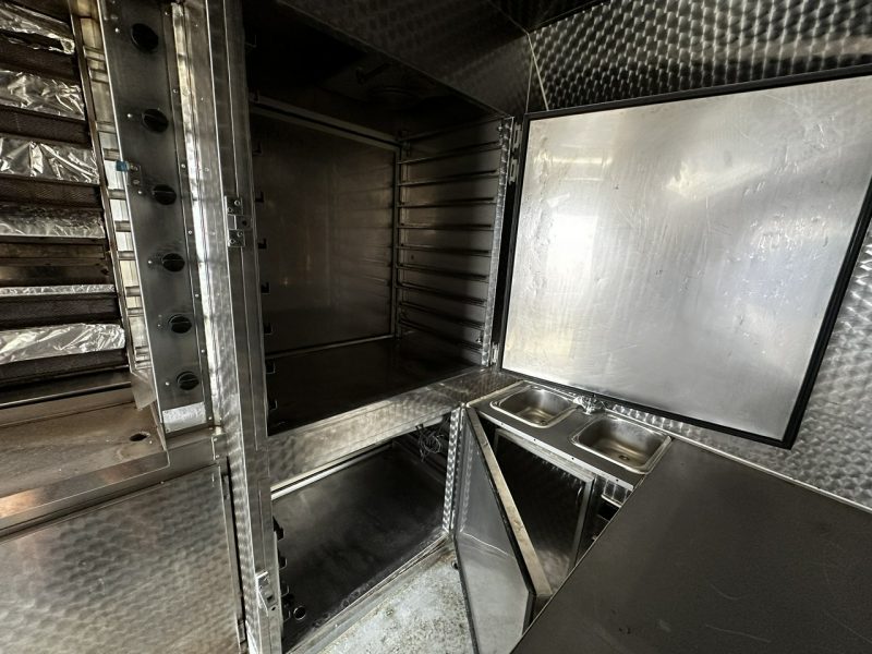 Fiat Ducato Autosklep Autogrill Gastronomiczny Food Truck Foodtruck sklep bar2011