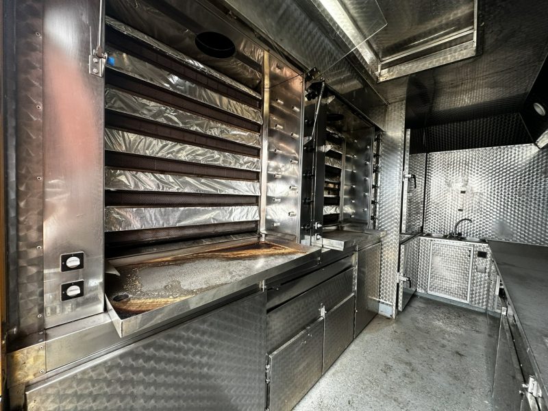 Fiat Ducato Autosklep Autogrill Gastronomiczny Food Truck Foodtruck sklep bar2011